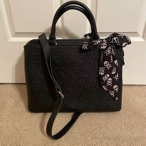 NWT Betsey Johnson Skull Tote